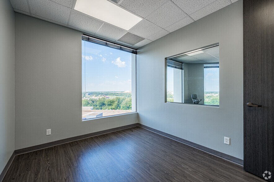 Photo of 4th Floor Ste 418