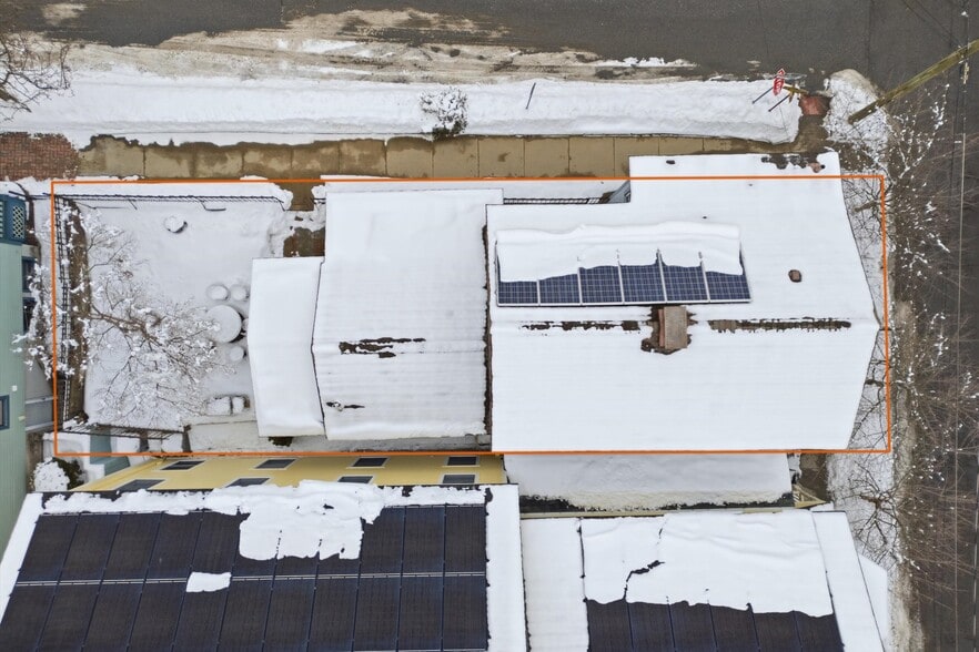 More Photos Of 56 Henry St, Saratoga Springs Multifamily For Sale