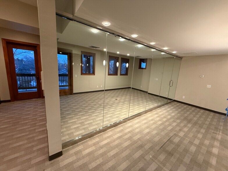 More Photos Of 291 E Shore Dr, Eagle Office For Lease