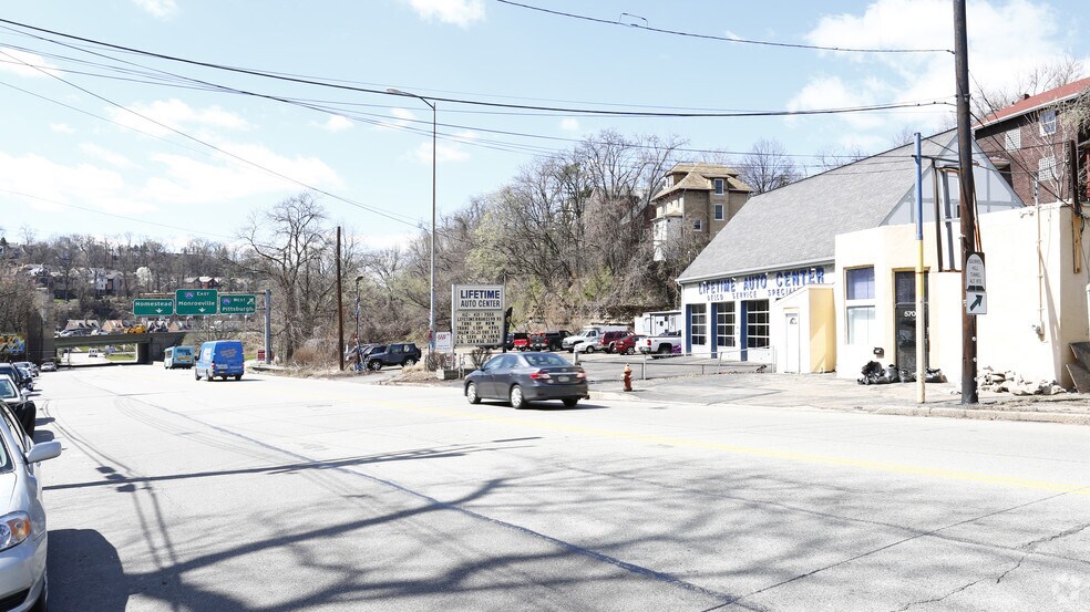 More Photos Of 5711 Forward Ave, Pittsburgh Auto Repair For Sale