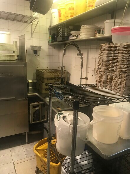 More Photos Of 1416 Avenue J, Brooklyn Restaurant For Lease