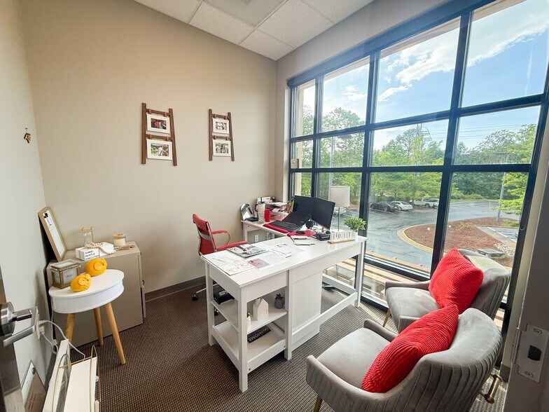 More Photos Of , Chapel Hill Office For Sale