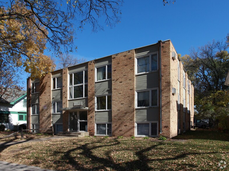 More Photos Of 3521 12th Ave S, Minneapolis Apartments For Sale