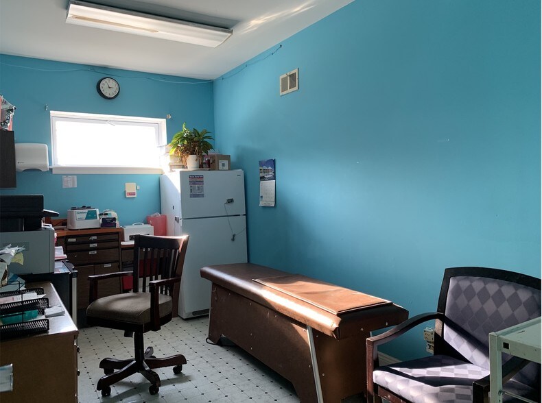 More Photos Of 2809 River Rd, Camden Medical For Sale