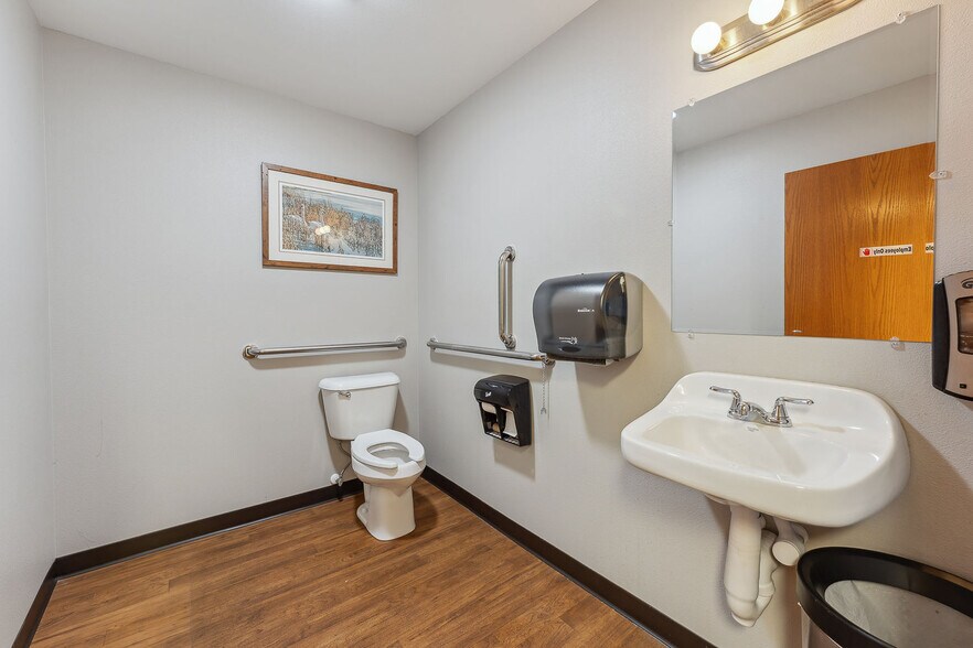 More Photos Of 223 E Main St, Reedsburg Storefront Retail Office For Sale