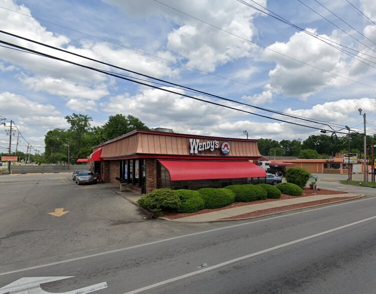 More Photos Of 5101 Preston Hwy, Louisville Fast Food For Lease