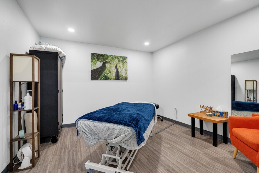 More Photos Of 9330 4th St, Bay City Medical For Sale