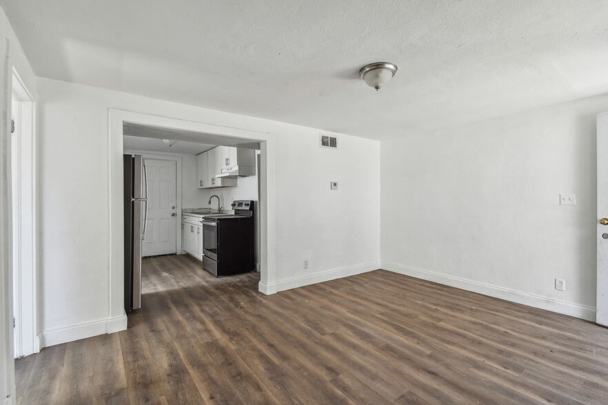 More Photos Of 1330-1334 Barnett St, Jacksonville Apartments For Sale