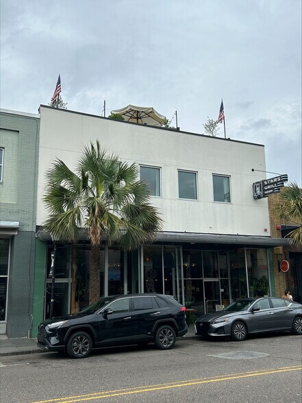 Primary Photo Of 495 King St, Charleston Storefront For Sale