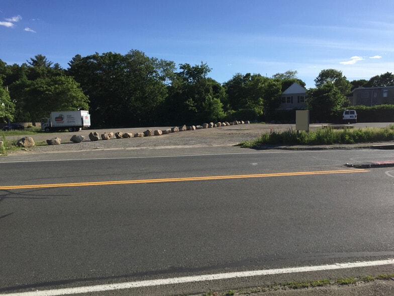 More Photos Of Main @ Fellsway, Saugus Land For Lease