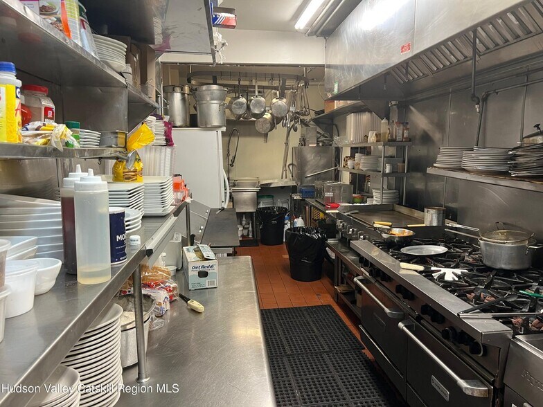 More Photos Of 51 Tinker St, Woodstock Restaurant For Sale