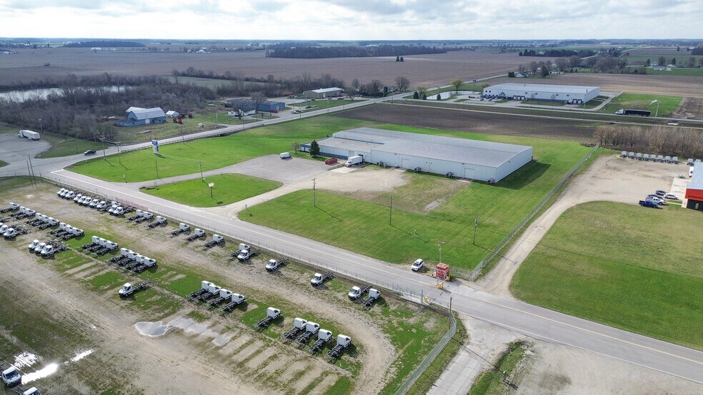 More Photos Of 946 S State Road 32, Union City Manufacturing For Lease