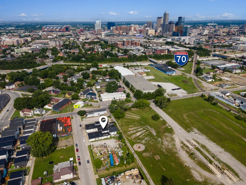 More Photos Of 1122 Deloss St, Indianapolis Warehouse For Sale