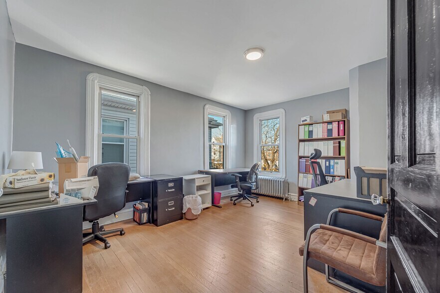 More Photos Of 535 Monmouth St, Gloucester City Medical For Sale
