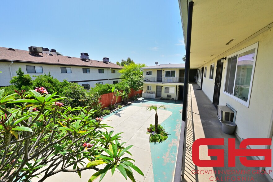 More Photos Of 833 W Duarte Rd, Arcadia Apartments For Sale