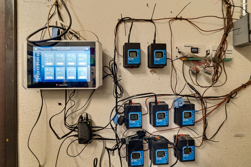 More Photos Of 14748 Keswick St, Van Nuys Warehouse For Sale