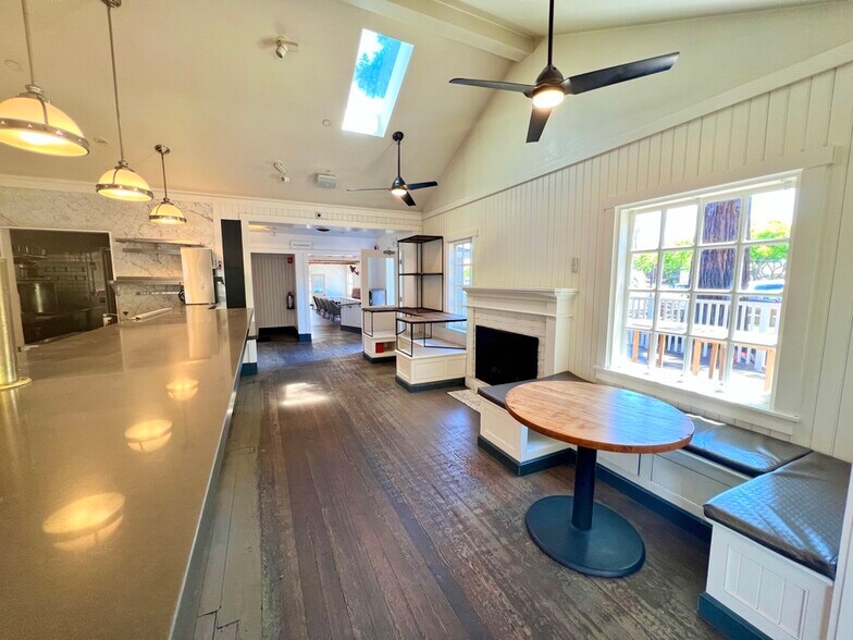 More Photos Of 145 1st St, Los Altos Restaurant For Lease