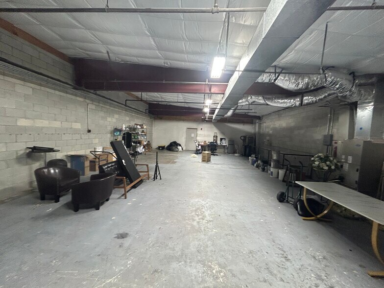 More Photos Of 650 6th St SW, Winter Haven Manufacturing For Lease