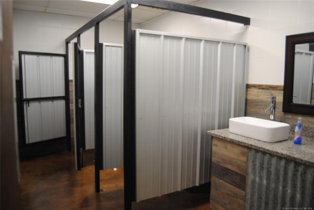 More Photos Of 1930 Arlington St, Ada Religious Facility For Sale