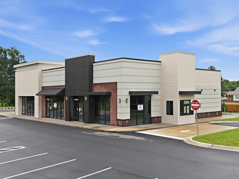 More Photos Of 2620 Dickinson Ave, Greenville Storefront For Lease