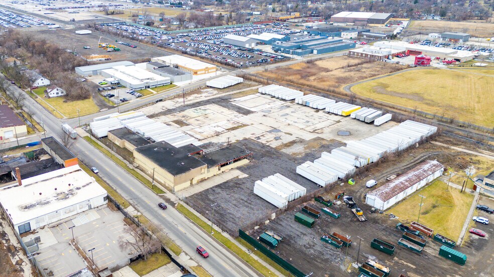 More Photos Of 8611 Grinnell St, Detroit Land For Lease