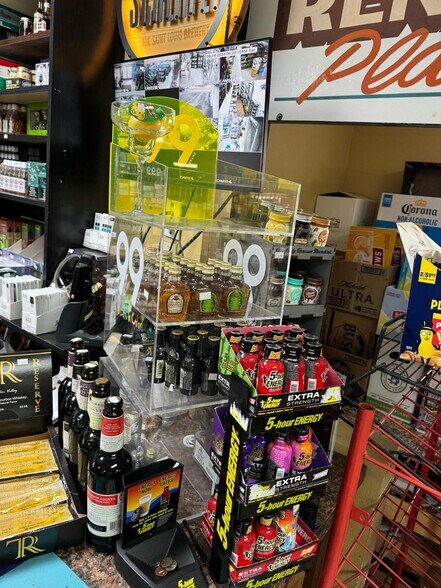 More Photos Of 200 E 6th St, Rolla General Retail For Sale