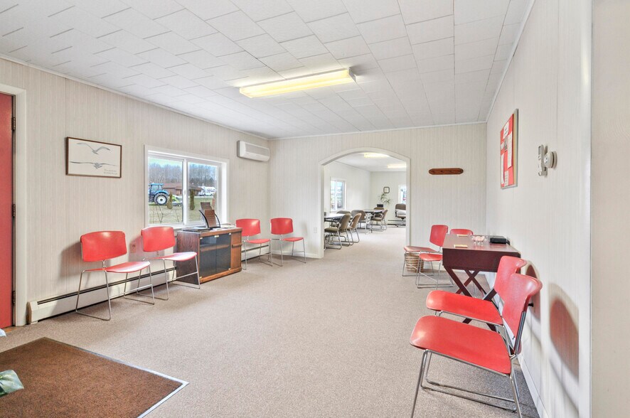 More Photos Of 18554 Northland Dr, Big Rapids Medical For Sale