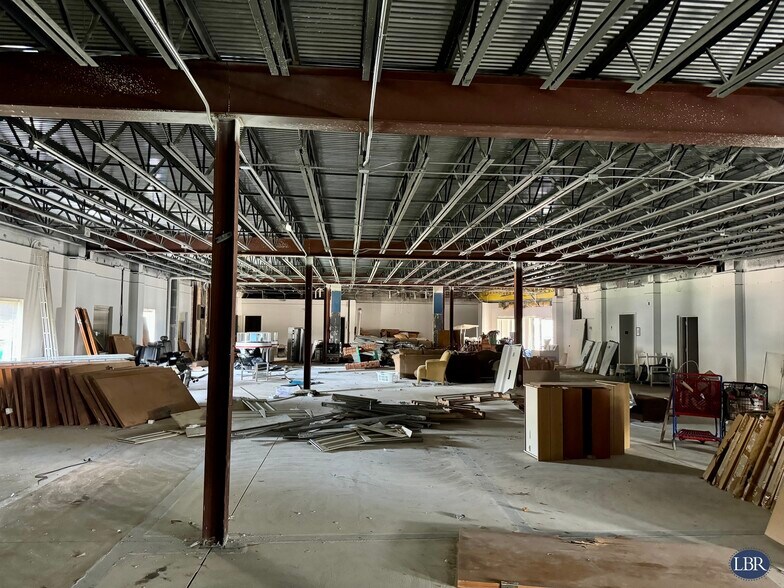 More Photos Of 1314 Dixon Blvd, Cocoa General Retail For Sale