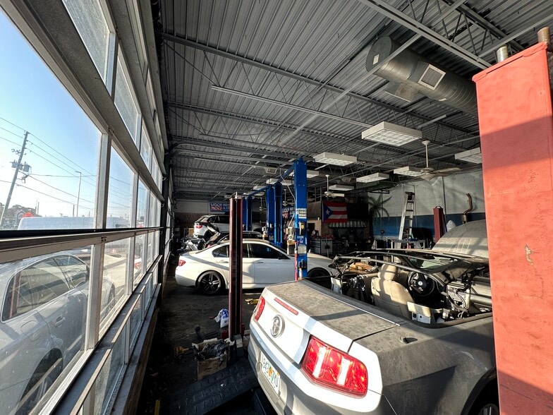 More Photos Of 5541 US Highway 19, New Port Richey Auto Repair For Sale