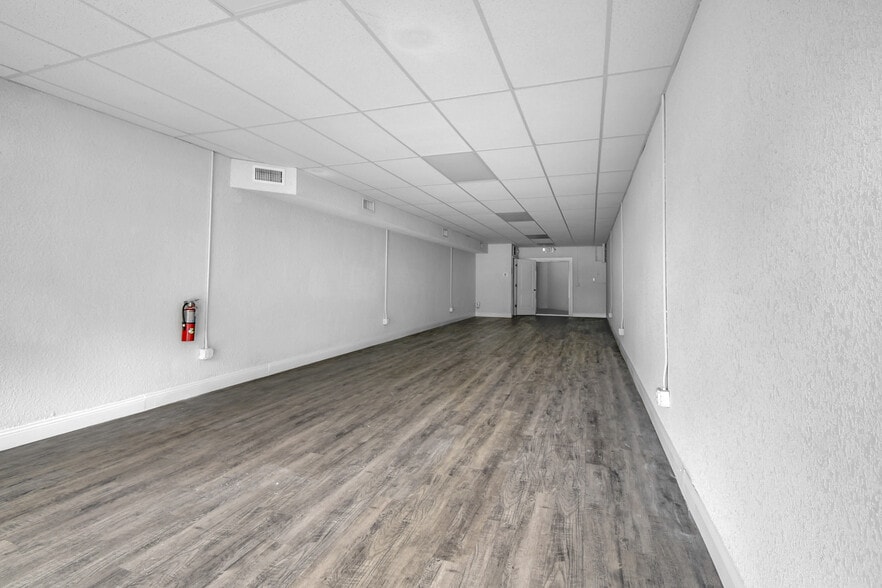 More Photos Of 5798-5816 St Augustine Rd, Jacksonville Unknown For Lease