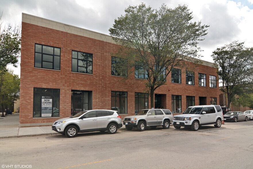 Primary Photo Of 1431 W Hubbard St, Chicago Light Distribution For Lease