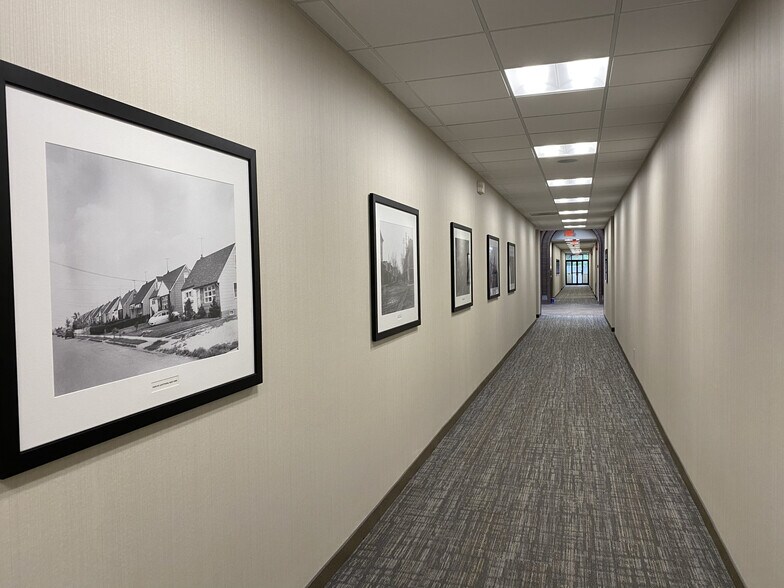 More Photos Of 30 Jericho Executive Plz, Jericho Office For Lease