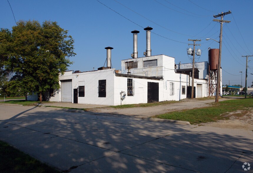 More Photos Of 32800 Mound Rd, Warren Warehouse For Sale