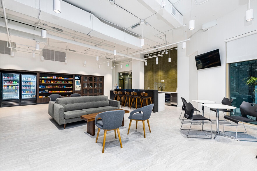 More Photos Of 2500 N Dallas Pky, Plano Office For Lease