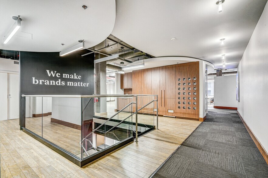 More Photos Of 215 Rue Saint-Jacques, Montréal Office For Lease