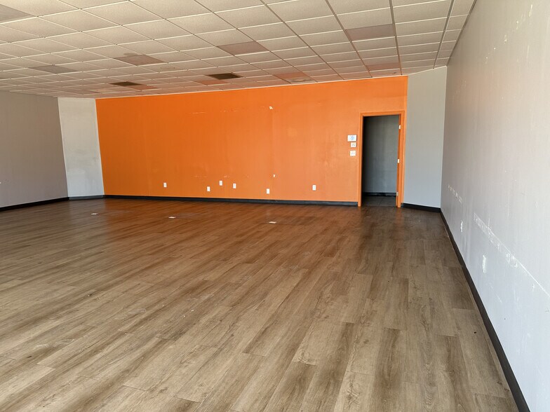More Photos Of 4210-4228 Fm-517, Dickinson Storefront For Lease