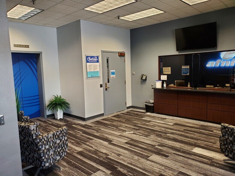 More Photos Of 404 Brock Dr, Bloomington Office For Sale