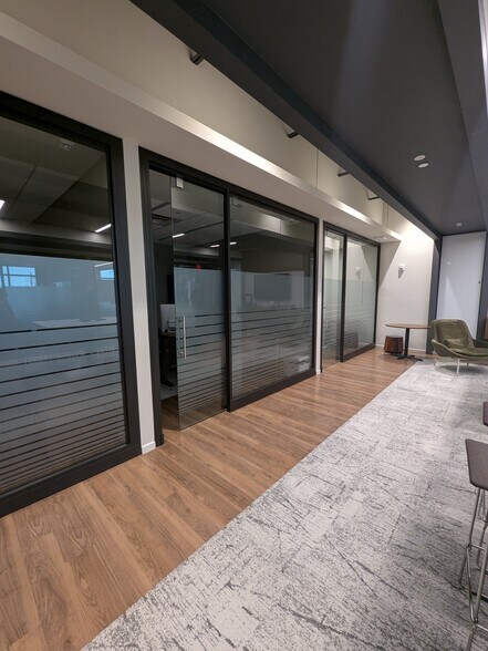 More Photos Of 3900 McCarty Ln, Lafayette Office For Sale