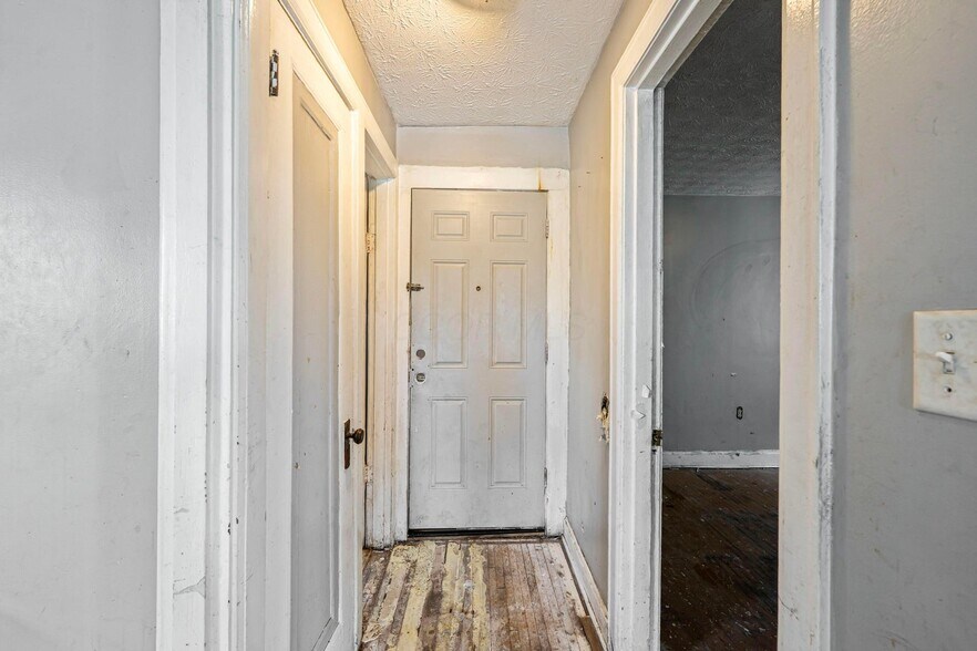 More Photos Of 397 Catherine St, Columbus Apartments For Sale