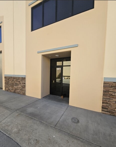 More Photos Of 1623 W San Bernardino Rd, West Covina Distribution For Sale