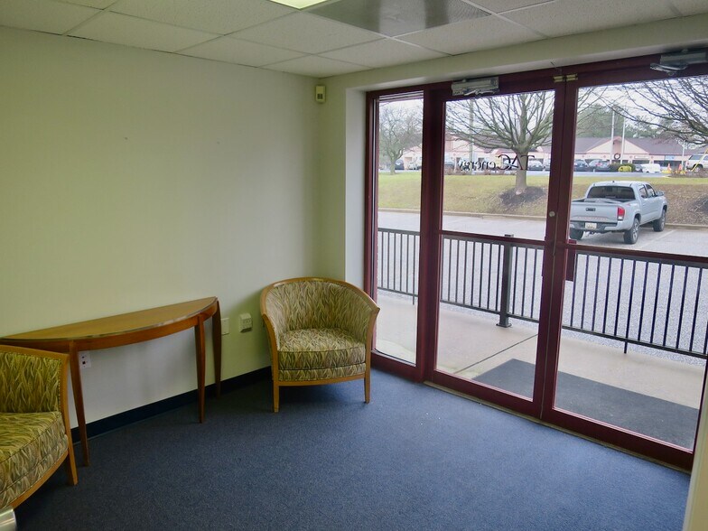 More Photos Of 4500 Black Rock Rd, Hampstead Office For Lease