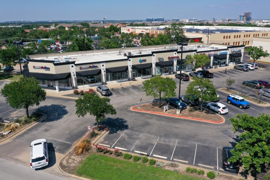 More Photos Of 10001 Research Blvd, Austin General Retail For Lease