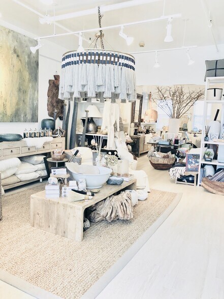 More Photos Of 23 Lewis St, Greenwich Office For Lease