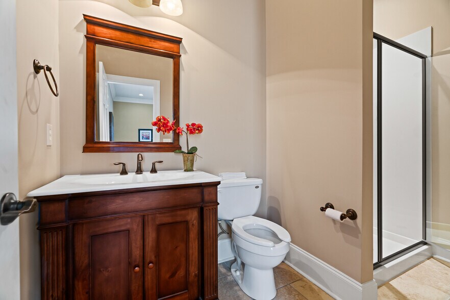 More Photos Of 206 Fortress Blvd, Murfreesboro Office For Sale