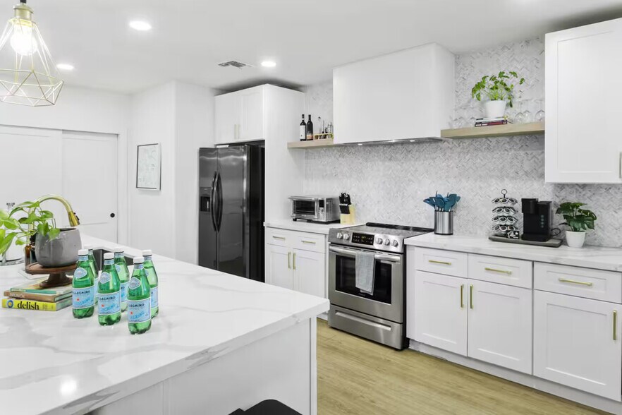 More Photos Of 3139 N 40th St, Phoenix Apartments For Sale