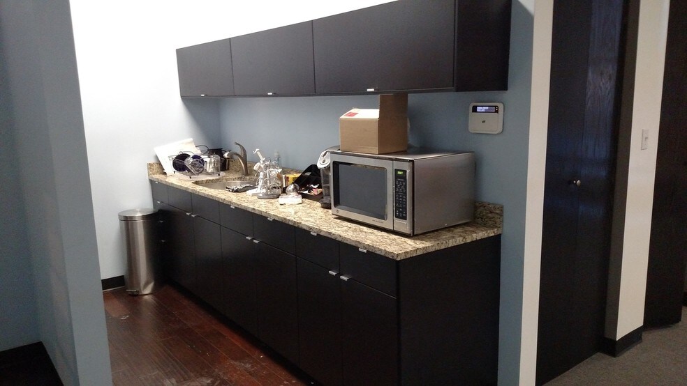 More Photos Of 216 S Jefferson St, Chicago Loft Creative Space For Sale