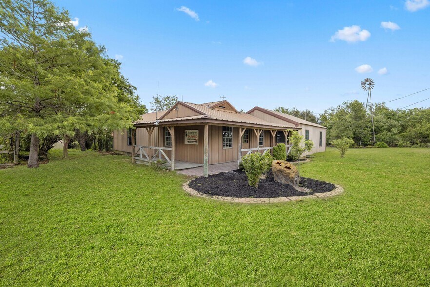 More Photos Of 3220 Farm-To-Market 2086, Temple Distribution For Lease