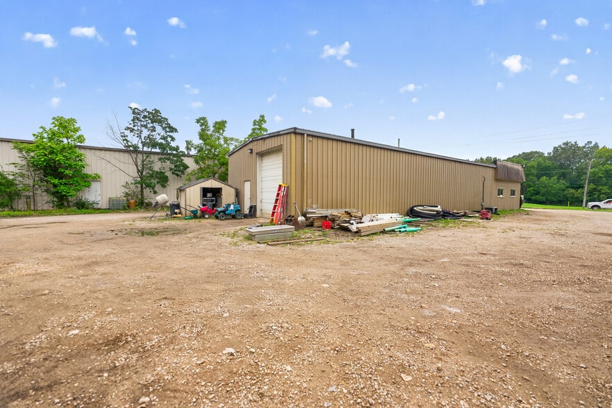 More Photos Of 520 S River St, Batavia Warehouse For Sale
