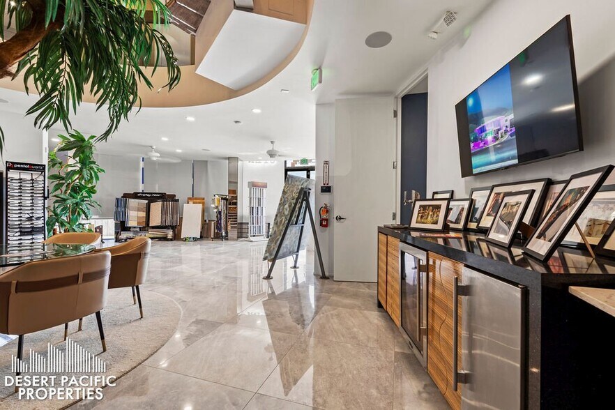 More Photos Of 72067 Highway 111, Rancho Mirage Loft Creative Space For Lease