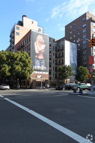 More Photos Of 302 Mott St, New York Apartments For Lease